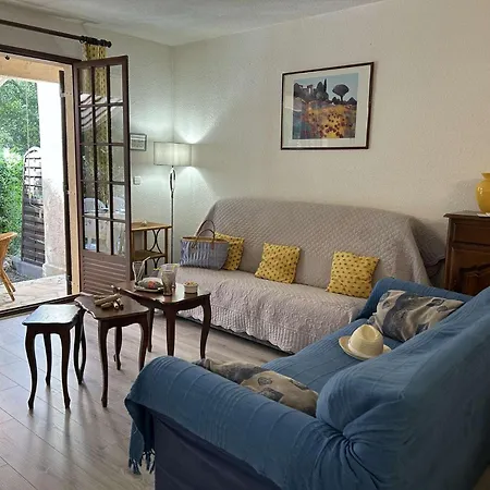 Sr090-i262 Appt 3 Pieces 7 Personnes St Raphael * Saint-Raphael (Var)